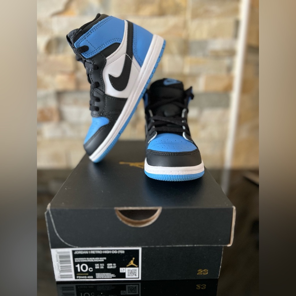 Jordan 1 Retro High OG, University Blue/Black/White, 10C